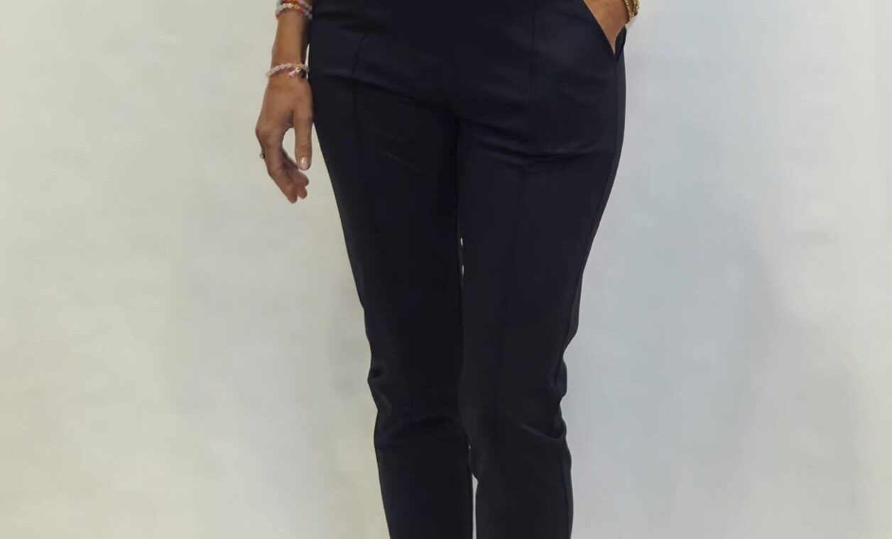 blouse wit/navy borduur